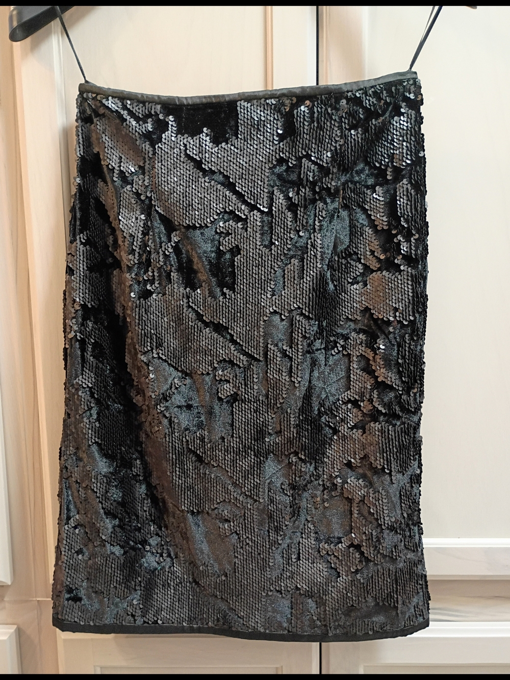 Romeo & Juliet Couture Black Sequin Mini Skirt Size Small NWT
